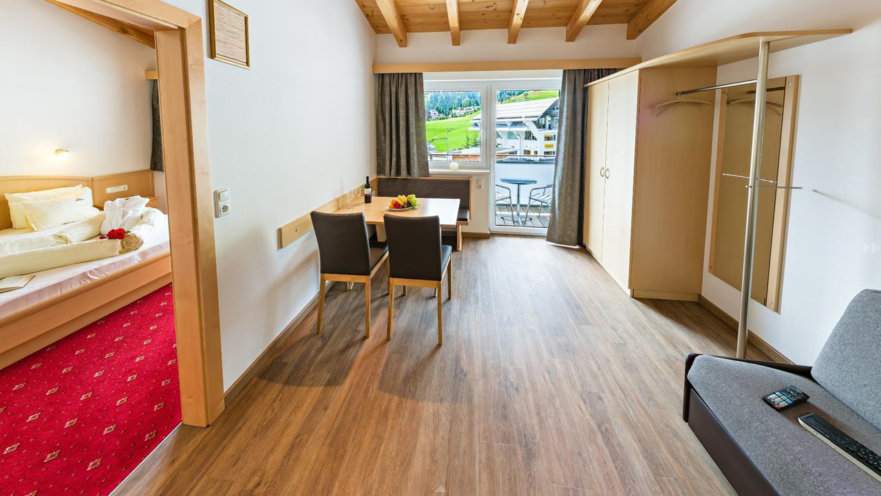 Apart-Hotel Bergkoenig フィス エクステリア 写真